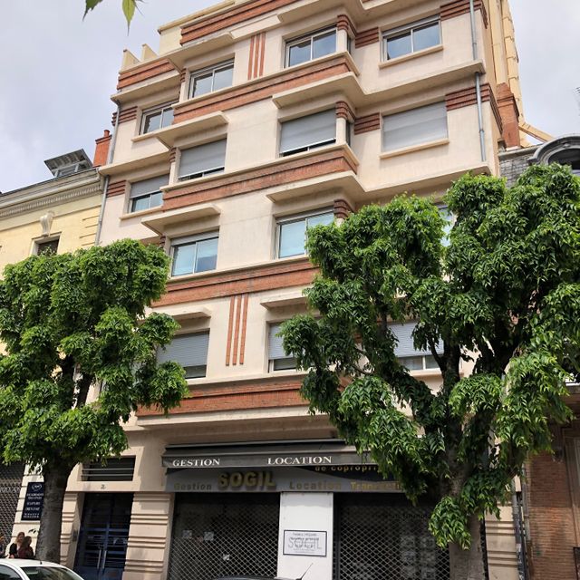 Immeuble, rue Ozenne