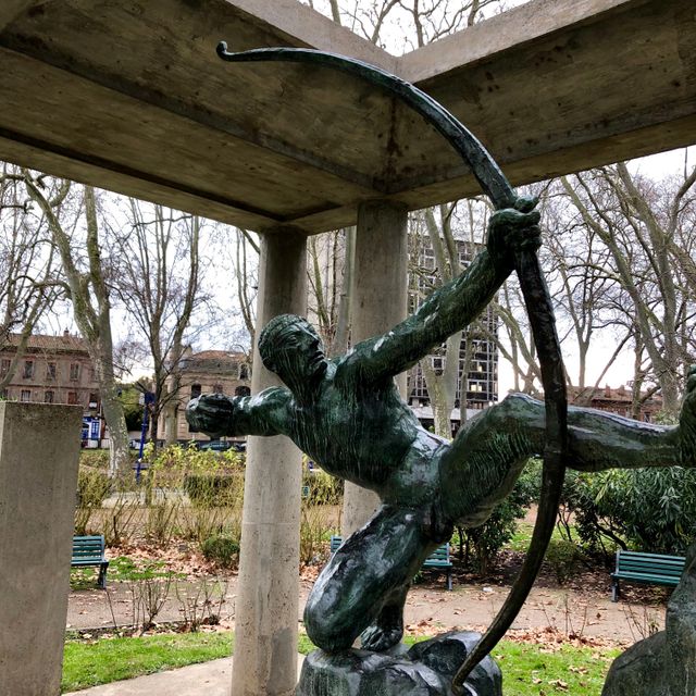 Monument aux Morts, place Héraclès, Antoine Bourdelle
