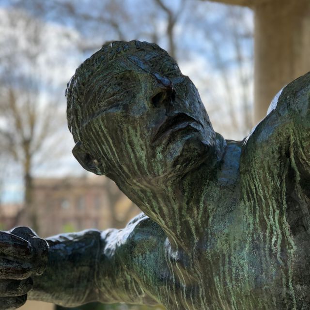 Monument aux Morts, place Héraclès, Antoine Bourdelle