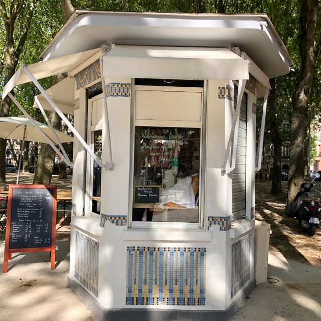 Kiosque, place du Salin, arch. J. Montariol, 1931